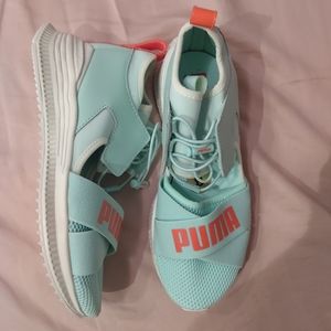 *NWOB* Fenty Puma Avid